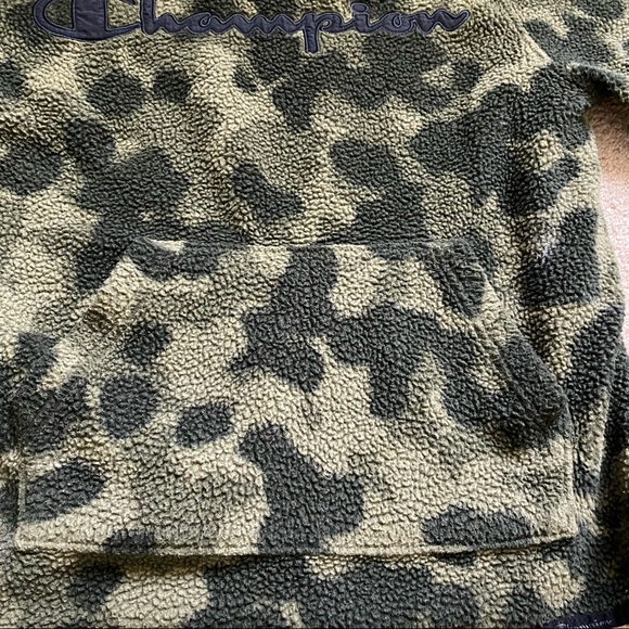 Athletic Champion Camo Jacket - Autumn Winter Jacket - Warm and Cozy Siz… - Picture 10 of 12